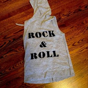 Cashmere grey zippered and hooded vest.